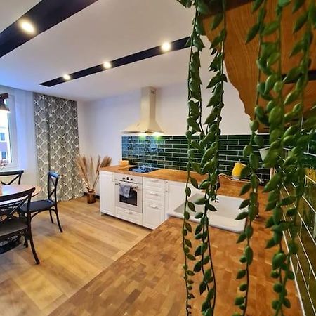 Uroczy Apartament Blisko Centrum - 10 Min Do Plazy Gdynia Kültér fotó