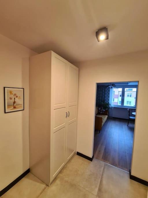 Uroczy Apartament Blisko Centrum - 10 Min Do Plazy Gdynia Kültér fotó